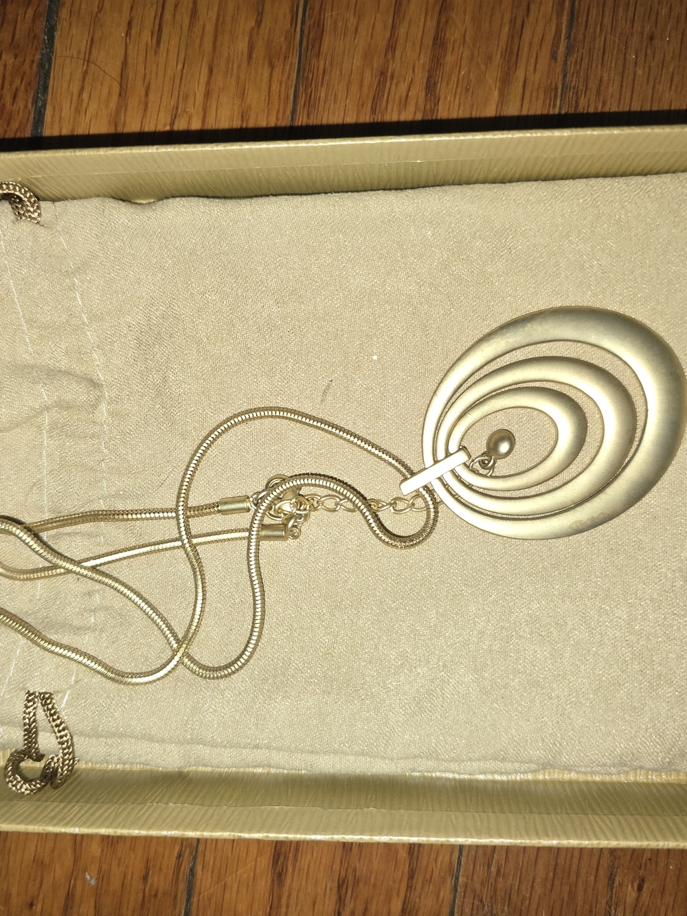 Gold-tone Concentric Circle Pendant Necklace